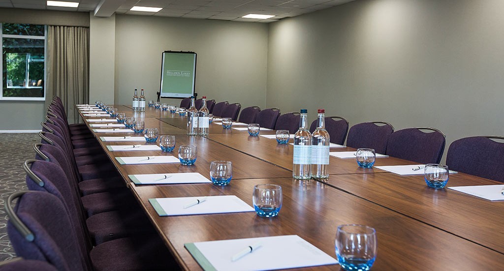 Hellidon Lakes Meeting Table